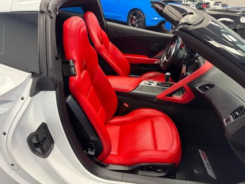 Used 2019 Chevrolet Corvette Z06 RWD image 16
