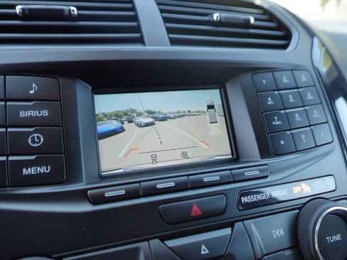 Used 2019 Ford Explorer XLT w/ Class III Trailer Tow Package FWD image 18