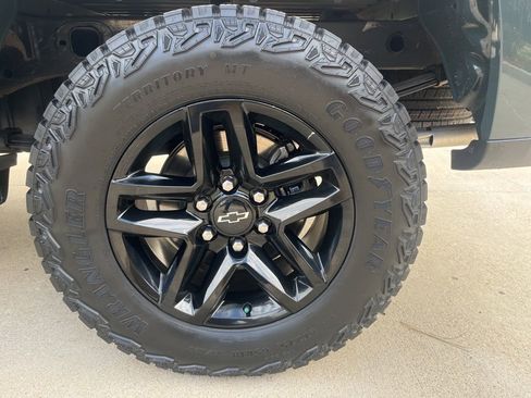 Used 2025 Chevrolet Silverado 1500 Custom Trail Boss image 11