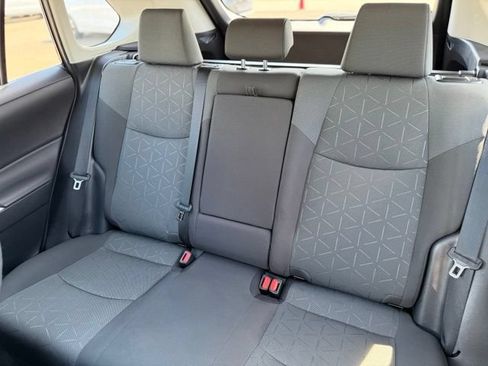 Used 2022 Toyota RAV4 XLE w/ Convenience Package AWD/4WD image 17
