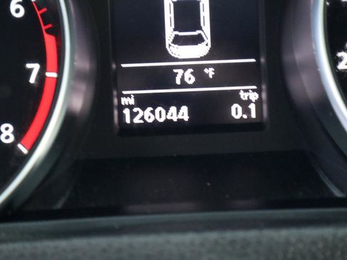 Used 2017 Volkswagen Passat 1.8T SE image 16