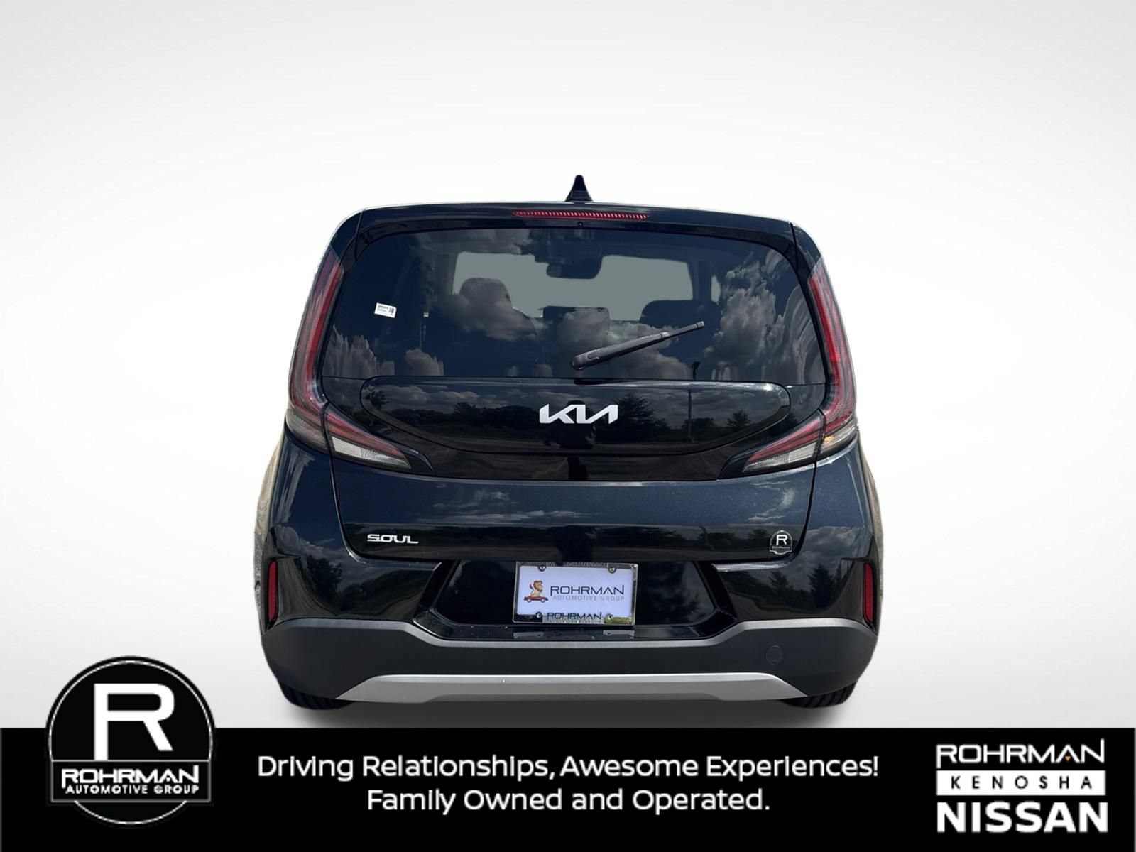 Used 2023 Kia Soul LX w/ Option Group 015 FWD image 7