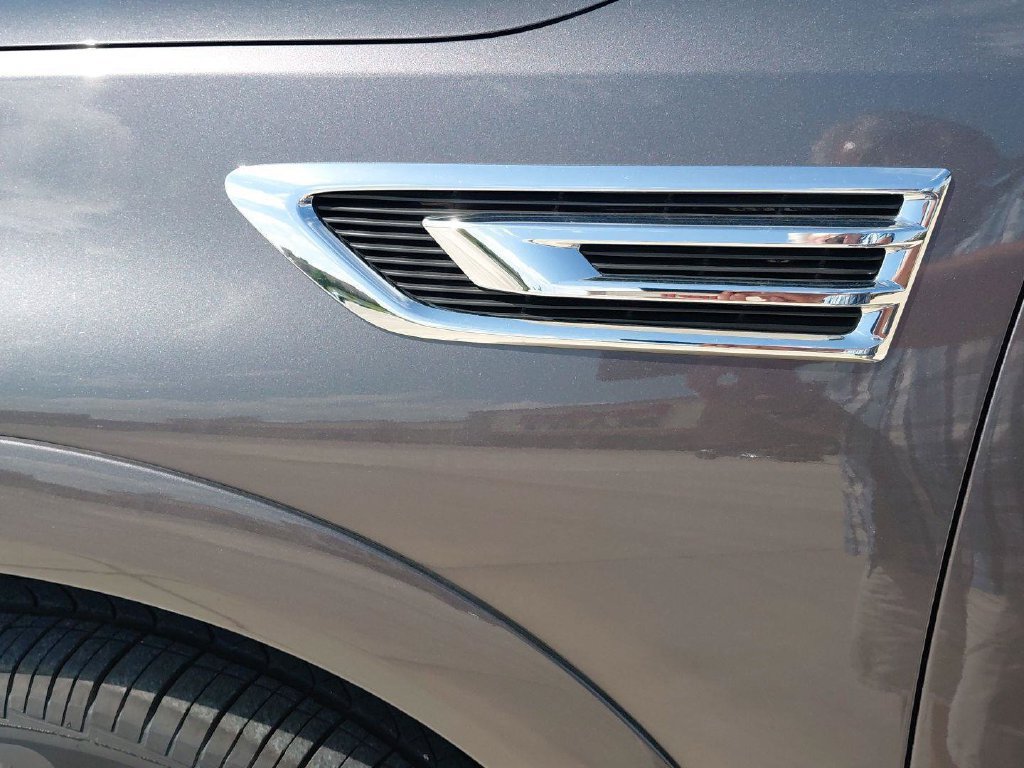 Used 2024 INFINITI QX80 Luxe AWD/4WD image 31