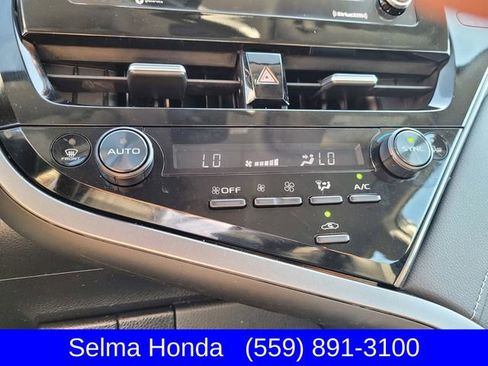 Used 2024 Toyota Camry SE image 18