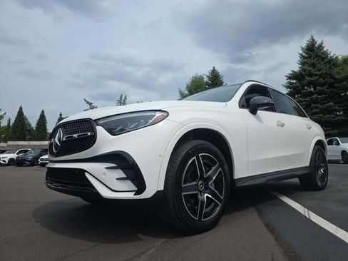 Used 2023 Mercedes-Benz GLC 300 4MATIC image 10