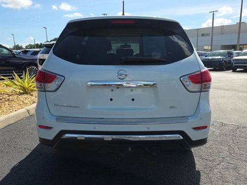 Used 2015 Nissan Pathfinder SL w/ SL Tech Package FWD image 24