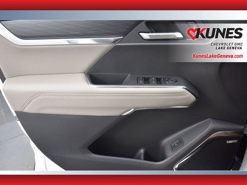 New 2025 GMC Acadia Elevation image 24