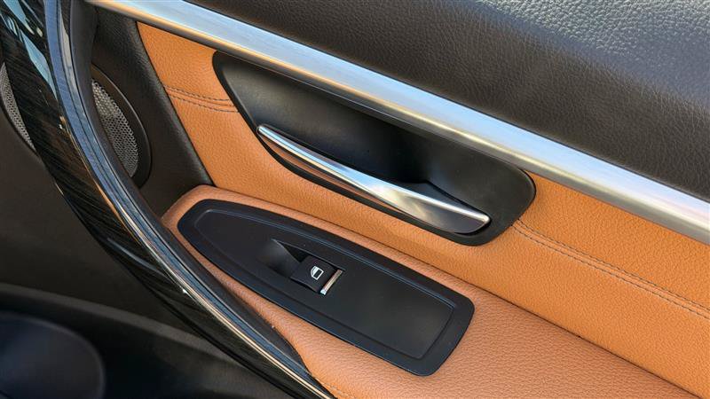 Used 2018 BMW 340i xDrive Sedan w/ Premium Package AWD/4WD image 35