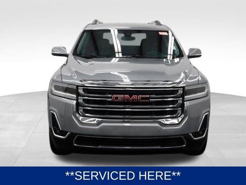 Used 2023 GMC Acadia SLT image 3