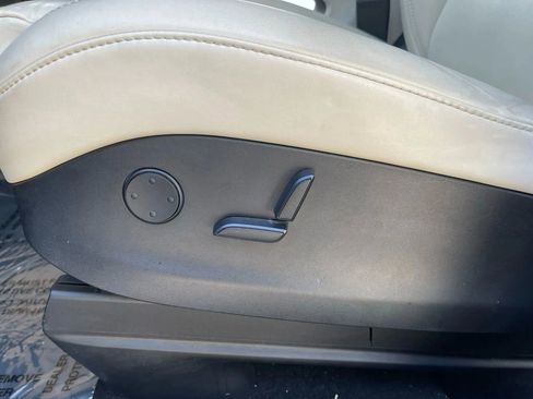 Used 2018 Tesla Model X 100D image 59