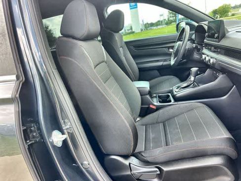Used 2024 Honda CR-V Sport image 12