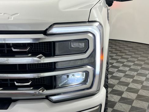 Used 2024 Ford F250 Platinum w/ Tremor Off-Road Package AWD/4WD image 11