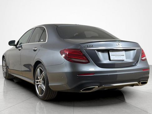 Used 2019 Mercedes-Benz E 300 image 3