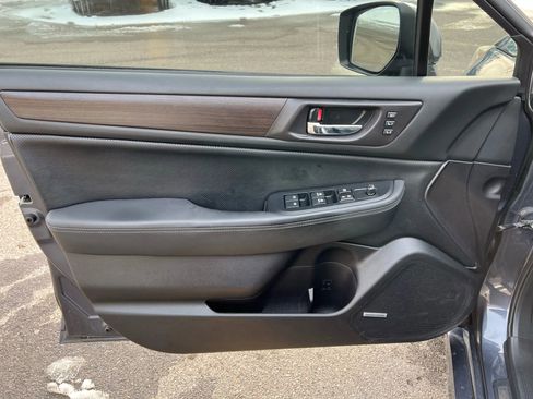 Used 2016 Subaru Legacy 2.5i Limited image 18