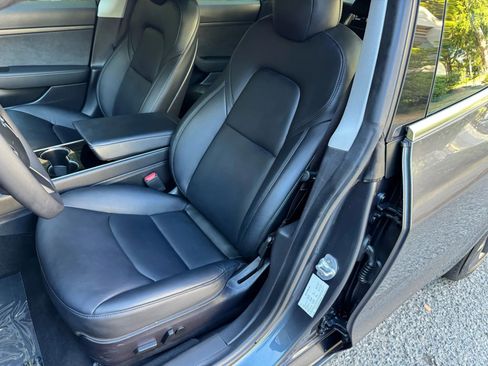 Used 2020 Tesla Model 3 Standard Range Plus image 19