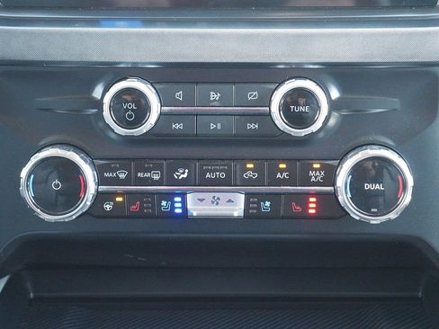 Used 2024 Ford F350 Limited image 22