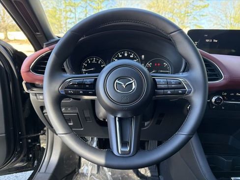 New 2026 MAZDA MAZDA3 Hatchback w/Premium Plus Pkg image 14