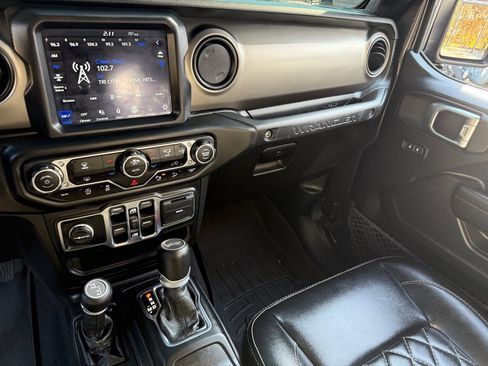 Used 2020 Jeep Wrangler Unlimited Sport S w/ Sun And Sound Package image 7