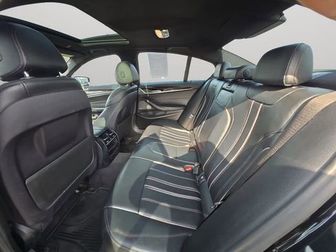 Used 2018 BMW 540i xDrive image 12