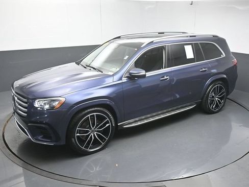 Used 2026 Mercedes-Benz GLS 450 4MATIC image 44