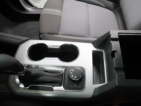 Used 2025 Chevrolet Blazer LT image 18