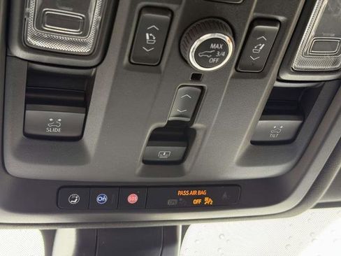 Certified 2022 GMC Yukon XL Denali image 33