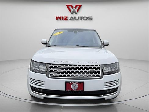 Used 2017 Land Rover Range Rover HSE image 2