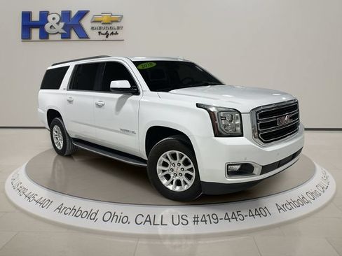 Used 2020 GMC Yukon XL SLT w/ Open Road Package AWD/4WD image 1