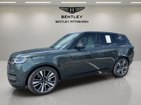 Used 2025 Land Rover Range Rover SE AWD/4WD image 1