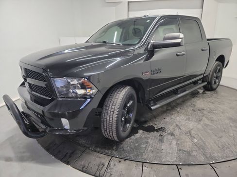 Used 2016 RAM 1500 Express w/ Black Ram 1500 Express Group image 3