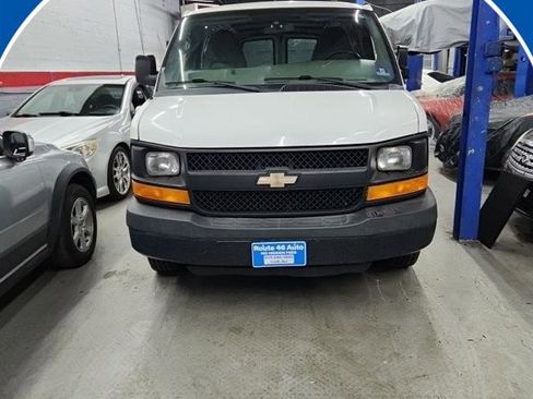 Used 2013 Chevrolet Express 2500 image 1