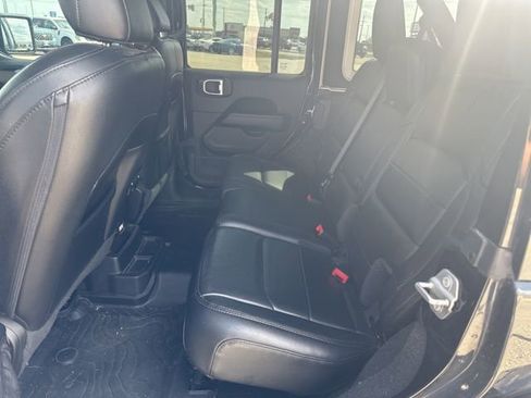 Used 2021 Jeep Wrangler Unlimited Sahara image 8