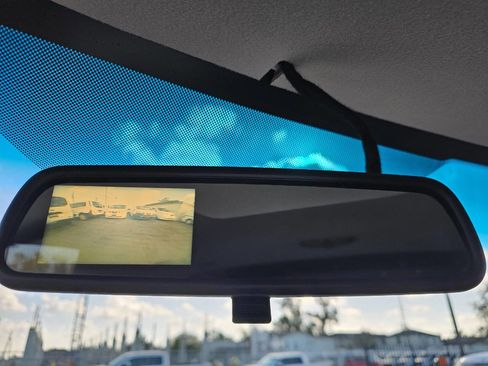 Used 2019 Chevrolet Express 2500 image 8