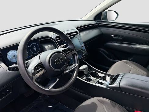 Certified 2024 Hyundai Tucson SEL FWD image 9