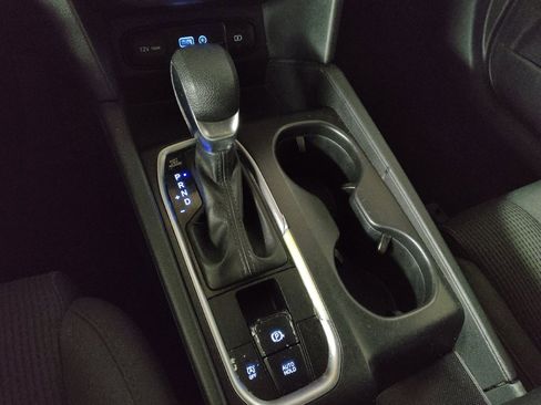 Used 2019 Hyundai Santa Fe SE image 26