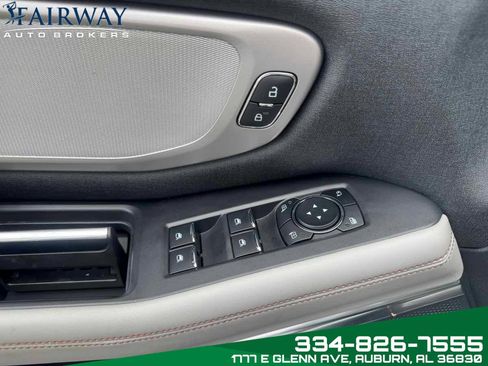 Used 2025 Ford Expedition Active image 15