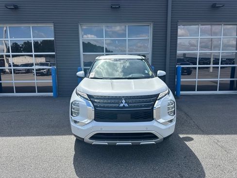Used 2023 Mitsubishi Outlander SE FWD image 5