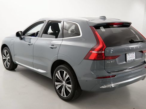 Certified 2023 Volvo XC60 T8 Ultimate w/ Climate Package AWD/4WD image 7