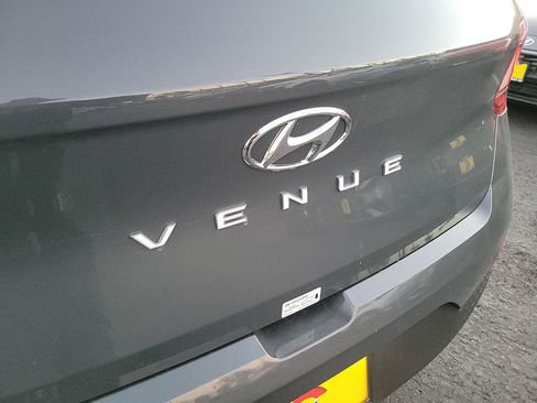 New 2026 Hyundai Venue SEL image 25