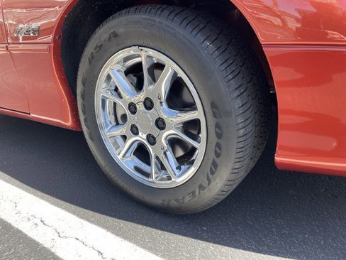 Used 2002 Chevrolet Camaro Z28 w/ Preferred Equipment Group 2 image 3