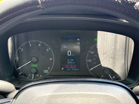 Used 2025 Toyota Corolla LE FWD image 31