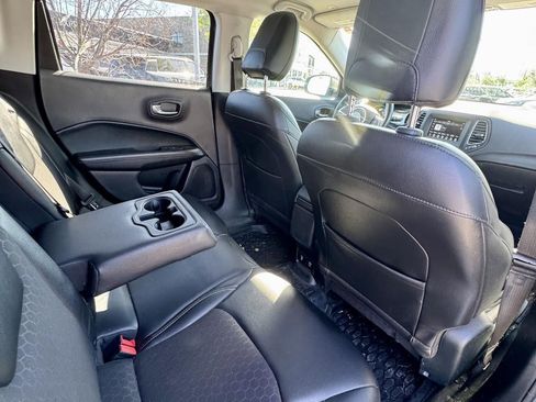 Used 2018 Jeep Compass Latitude w/ Popular Equipment Group AWD/4WD image 13