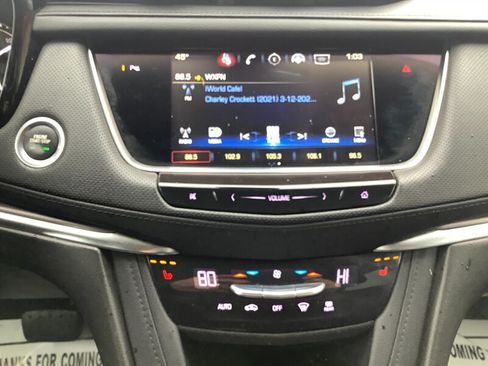 Used 2019 Cadillac XT5 Luxury FWD image 21
