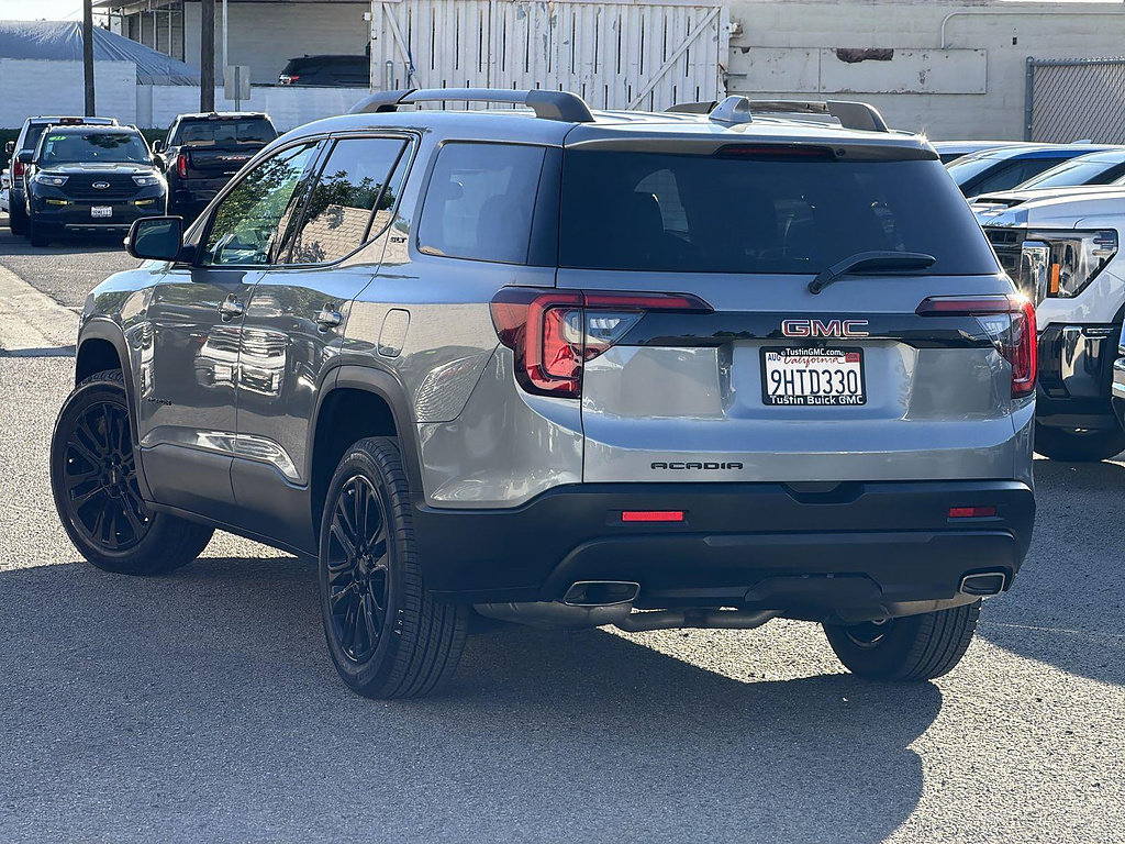 Used 2023 GMC Acadia SLT w/ Elevation Edition FWD image 7