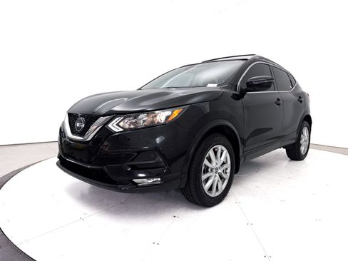 Used 2021 Nissan Rogue Sport SV FWD image 11