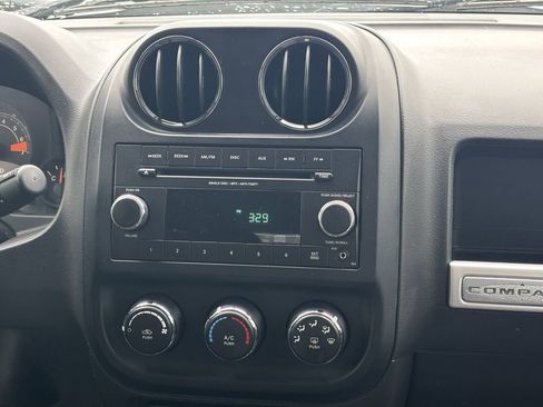 Used 2014 Jeep Compass Sport image 18