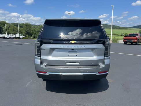 New 2026 Chevrolet Suburban LT w/ Comfort Package AWD/4WD image 6