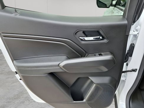 New 2026 GMC Canyon Elevation w/ Convenience Package image 17