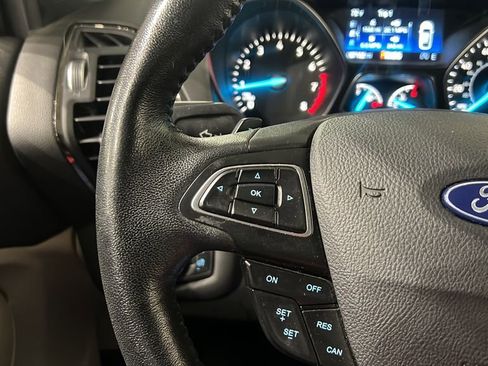 Used 2017 Ford Escape Titanium image 27