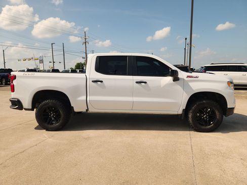 Used 2023 Chevrolet Silverado 1500 LT Trail Boss w/ Protection Package AWD/4WD image 7
